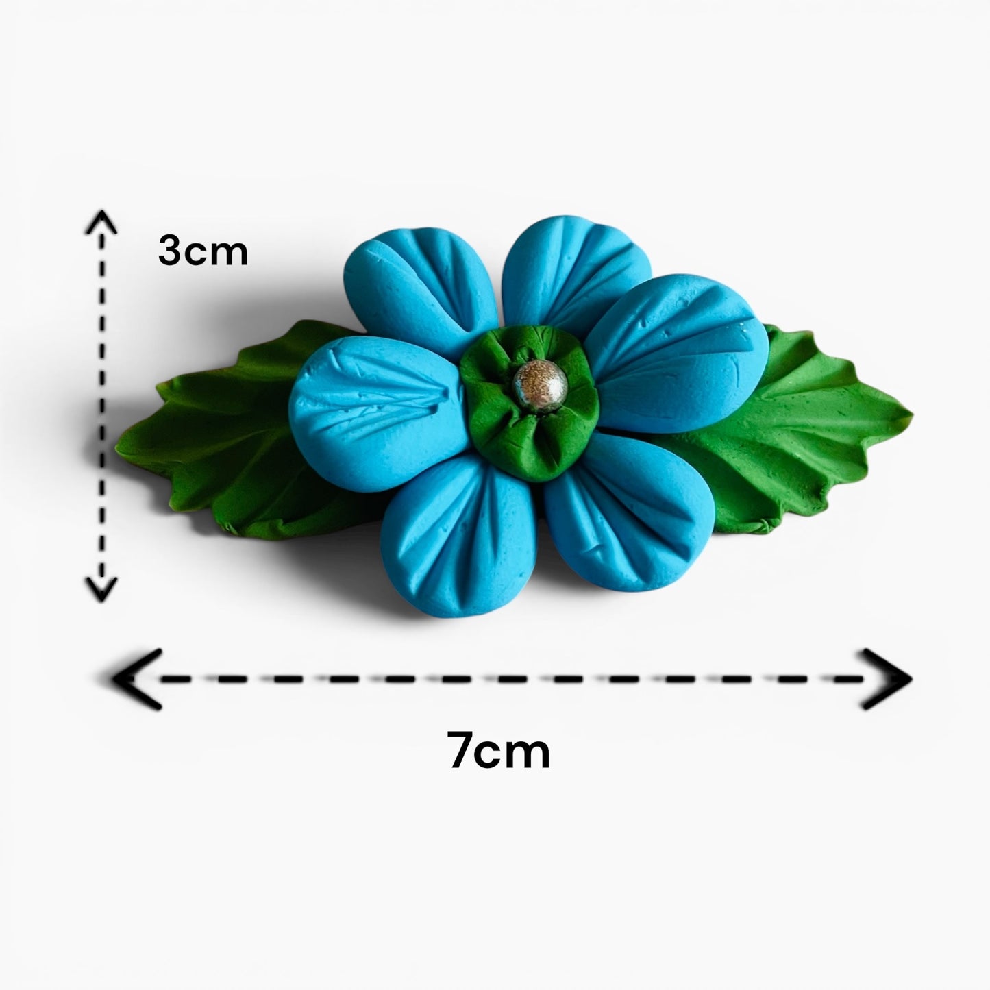 Edible flowers on leaf